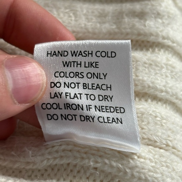 Altar'd State Off White Oversized FuzzyTurtleneck Ribbed Sweater Size Medium - Picture 9 of 14